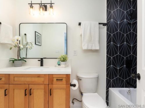 2599 Katherine St, El Cajon CA  92020-2076 exterior