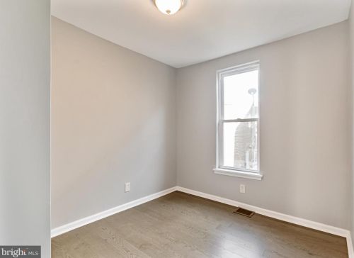 2022 Manton St, Philadelphia PA  19146-4328 exterior