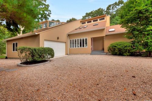 400 Windjammer Dr, Southold NY  11971-2217 exterior