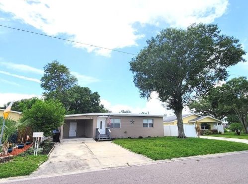 5938 Mangrove St, Saint Petersburg, FL 33703-1247