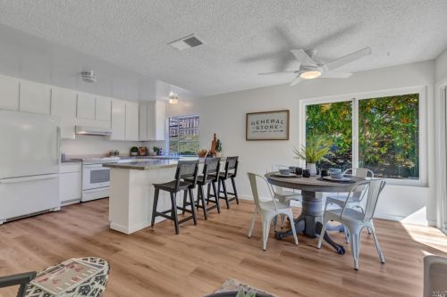 434 Brentwood Dr, Benicia CA  94510-1437 exterior