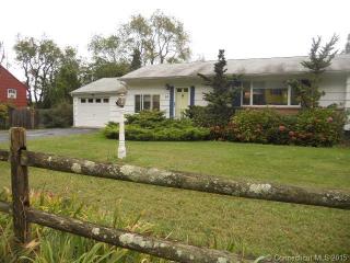 56 Old Smugglers Rd, Branford, CT 06405-4422