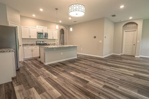 1713 14th St, Sanford FL  32771-3102 exterior