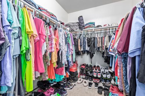 967 Leslie Ave, San Tan Valley AZ  85140-4439 exterior