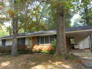 3104 Glenridge Dr, Raleigh, NC 27604-2441