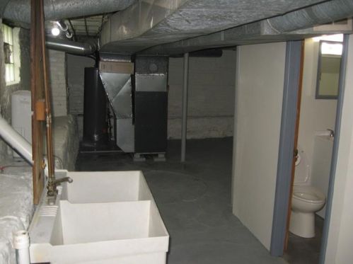 1713 6th Ave, Beaver Falls PA  15010-4008 exterior