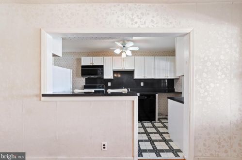 3207 Friendship St, Philadelphia PA 19149-1621 exterior