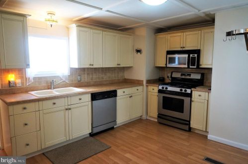 37422 Georgia Dr, Frankford DE  19945-3654 exterior