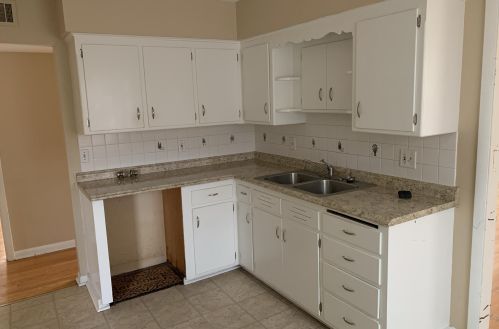 2707 67, Milwaukee WI 53219-3065 exterior