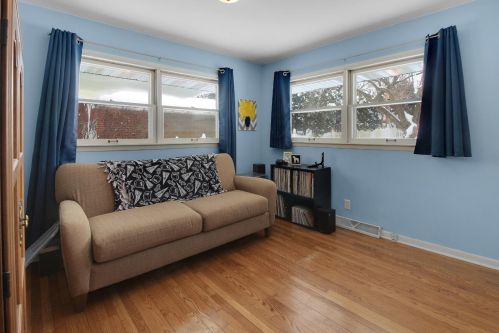 302 Greenwood Ave, Crown Point IN 46307-4560 exterior