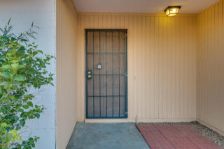 9203 55th Ave, Glendale, AZ 85302-3204