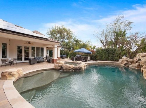 5 Shire, Trabuco Canyon CA  92679-4907 exterior