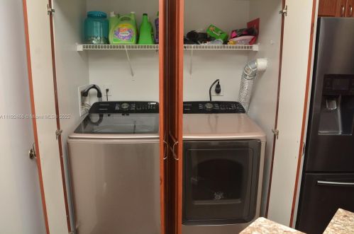 1990 103rd Ter, Hollywood FL  33025-1797 exterior