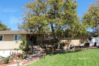 1303 Morning Glory Ln, Vista, CA 92084-7221