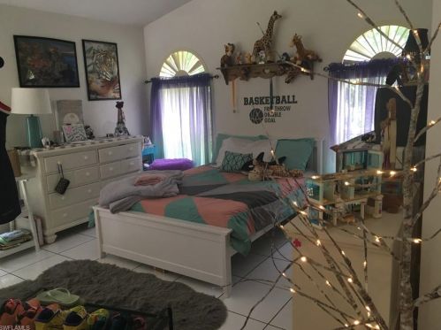 3341 6th Ave, Naples FL  34120-5096 exterior