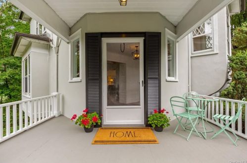 365 Elm Rd, Briarcliff NY  10510-2207 exterior