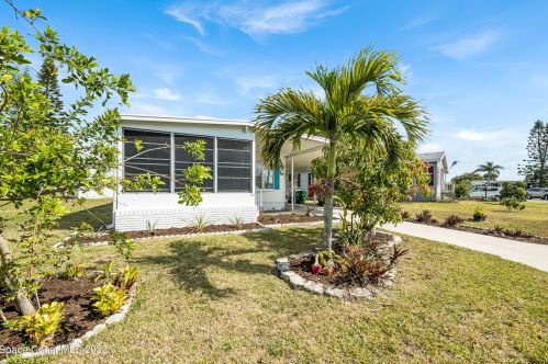 930 Oriole Cir, Sebastian, FL 32976-7519