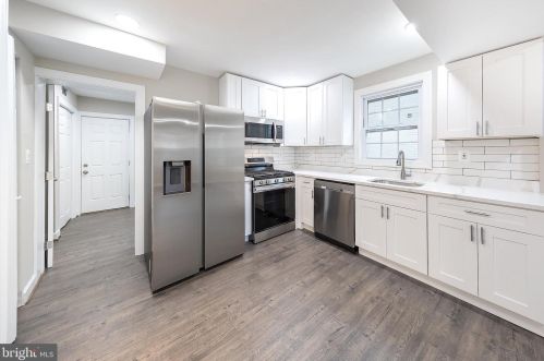 235 55th St, Washington, DC 20019-6737