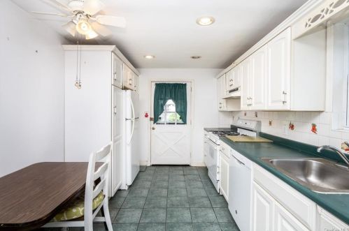 26 Alta Dr, Mount Vernon, NY 10552-1502