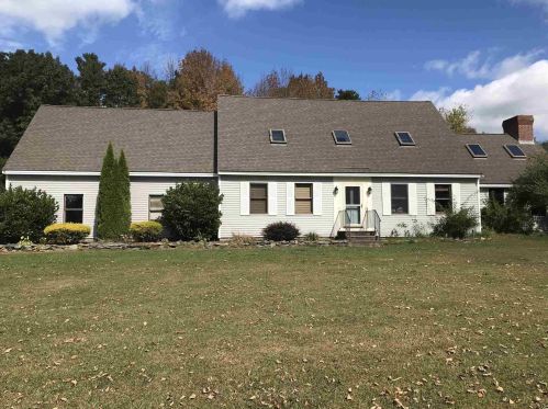 21 Stone Post Cir, Raymond, NH 03077-1545