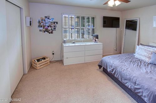 8410 Cypress Point Ln, Tucson AZ 85710-7108 exterior