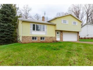 9223 Lincoln Dr, Macedonia, OH 44067-1143