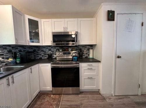 57 Edison Ave, Ogdensburg NJ  07439-1244 exterior