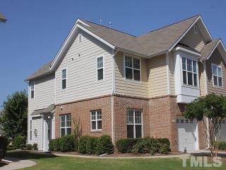 9145 Wooden Rd, Raleigh, NC 27617-8202