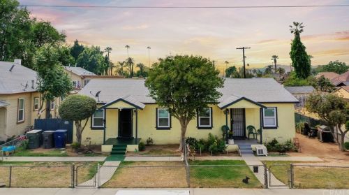 3985 Kansas Ave, Riverside, CA 92507-5147
