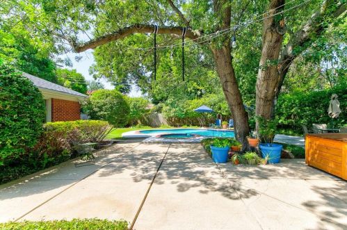 4225 Bilglade Rd, Fort Worth, TX 76109-5316