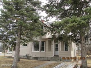 1823 University Ave, Grand Forks ND  58203-3341 exterior