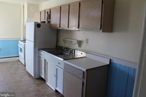 28 Forrest Ave, Shrewsbury PA  17361-1418 exterior