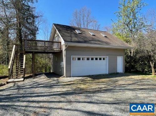 697 Greene Acres Rd, Stanardsville VA  22973-2521 exterior