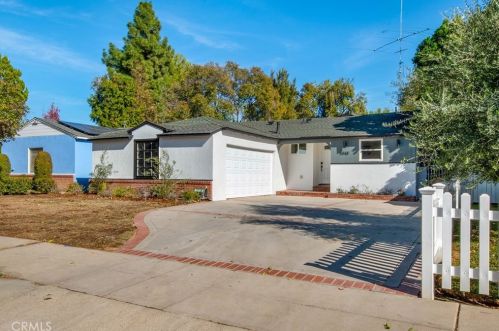 5510 Burnet Ave, Van Nuys CA  91411-3508 exterior