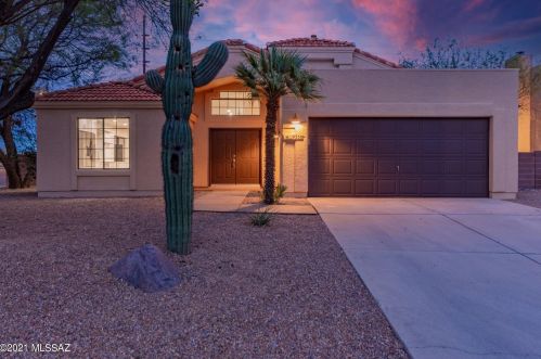9330 Elster Ct, Tucson, AZ 85710-3216