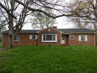 1520 Nolen Rd, Clarksville, TN 37040-6704