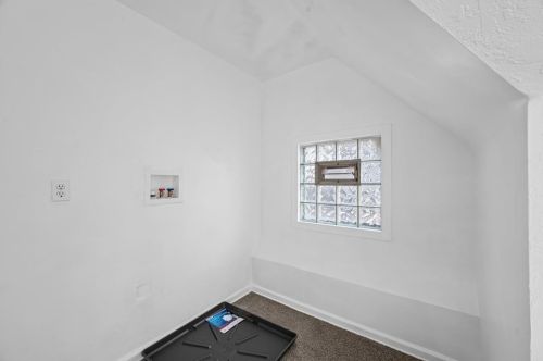 5438 Jackson St, Pittsburgh PA  15206-5311 exterior