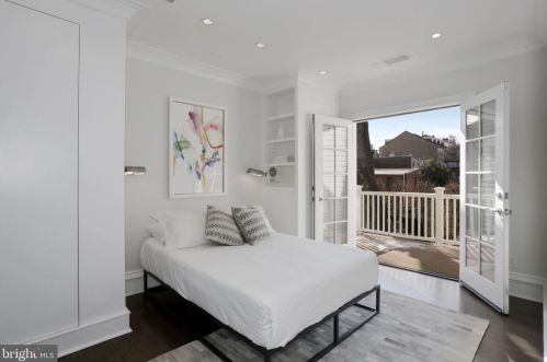 1312 33 St, Washington DC 20007-2819 exterior