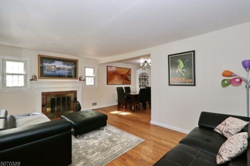 33 Estelle Ln, Fanwood NJ  07023-1116 exterior