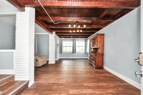 802 14th Ave, Texas City, TX 77590-5942