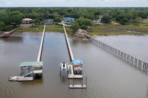 949 River Rd, Johns Island, SC 29455-8741