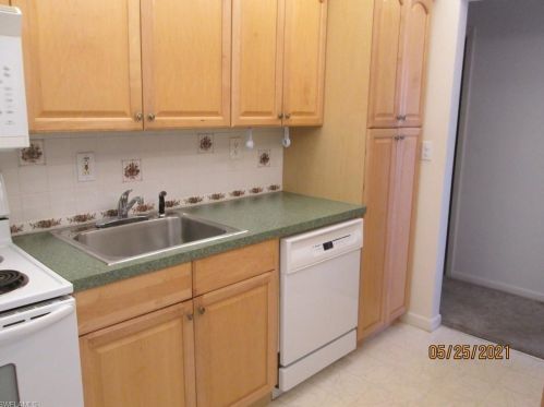 1 Hamlin Ct, Lehigh Acres FL 33936-7211 exterior