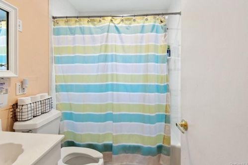 1 Jones Pl, White Plains NY  10606-2218 exterior