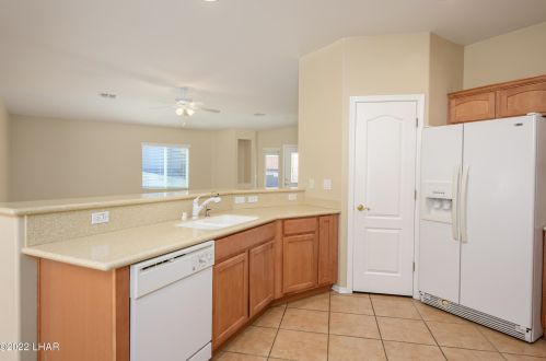 2460 Topanga Dr, Bullhead City AZ  86442-8466 exterior