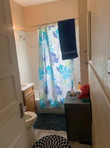 2012 Burleigh St, Milwaukee WI 53206-1704 exterior