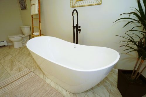 43 Joseph Rd, Salem NH  03079-2021 exterior