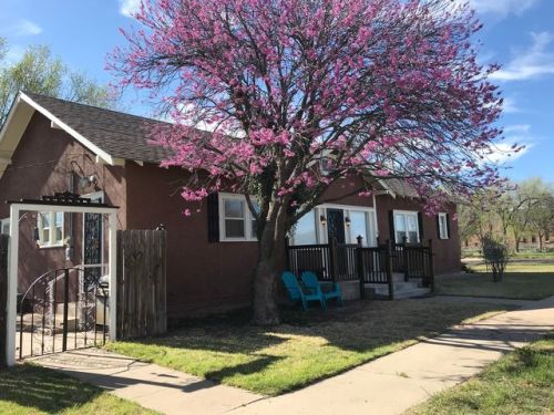 1818 5th Ave, Canyon, TX 79015-3837