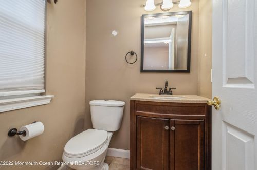 48 Alpine Rd, Holmdel Village NJ  07733-2724 exterior