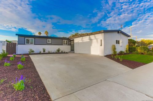 3862 Martha St, San Diego CA  92117-1817 exterior