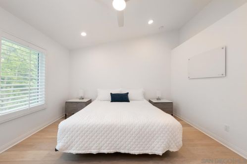 13529 Jadestone Way, San Diego CA  92130-2828 exterior